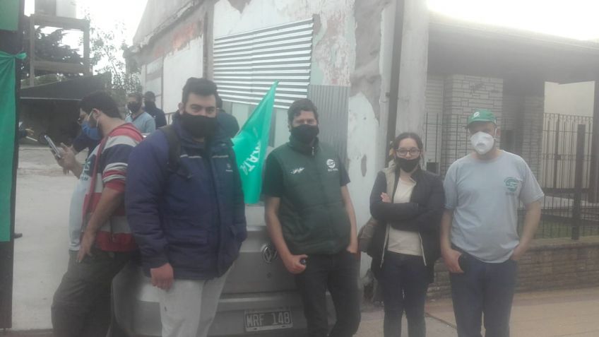 Bloquean el ingreso a una empresa y la acusan de "persecución gremial"