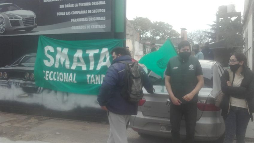 Bloquean el ingreso a una empresa y la acusan de "persecución gremial"
