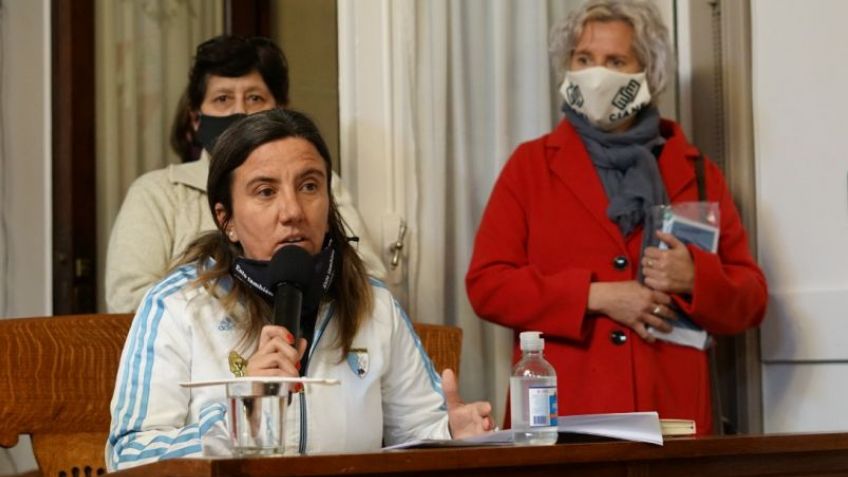 Lourdes Martínez durante la presentación en Banca 21.