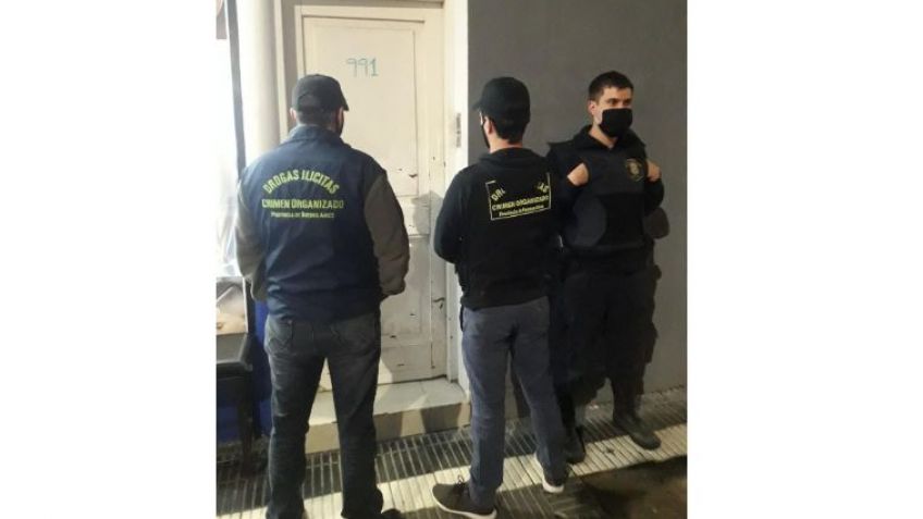 Secuestran marihuana, dinero en efectivo y detienen a un hombre