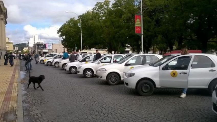 Taxistas molestos por una normativa que dicen desconocer
