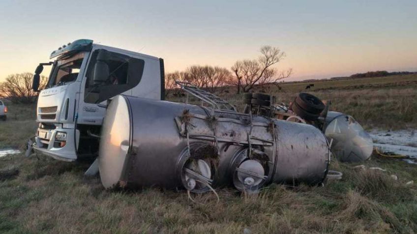 Camionero tandilense volcó a pocos kilómetros de Olavarría
