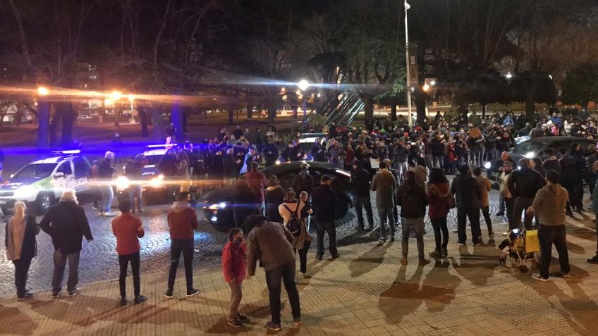 La Policía Bonaerense también se manifestó en Tandil