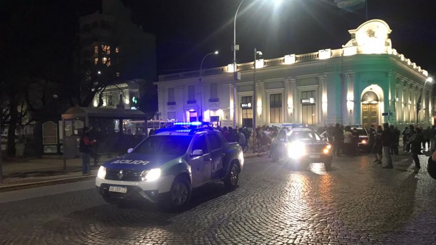 La Policía Bonaerense también se manifestó en Tandil