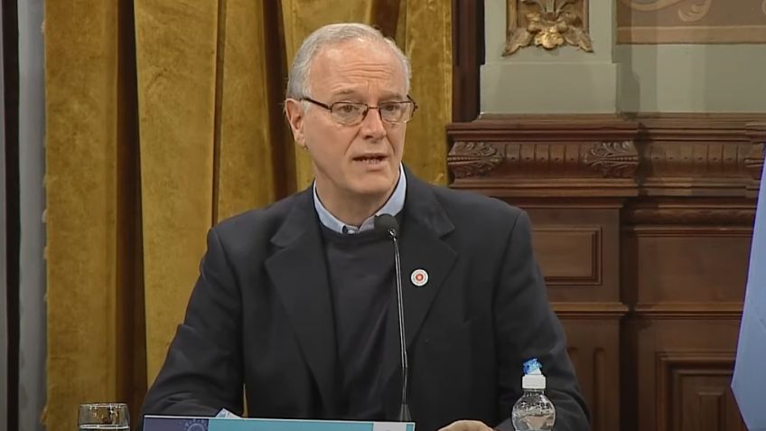 "Si se agotan las camas por las medidas imprudentes de Lunghi, nosotros ubicaremos a los pacientes"