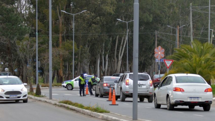 "Están prohibidas las reuniones y aglomeraciones"