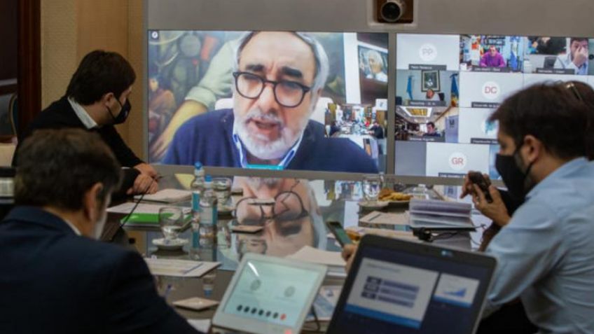 Intendentes preparan una propuesta para reemplazar el sistema de fases