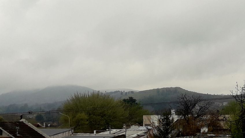 Martes con cielo nublado