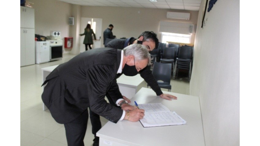 Importante donación de Tarjeta Elebar al Hospital para combatir el COVID