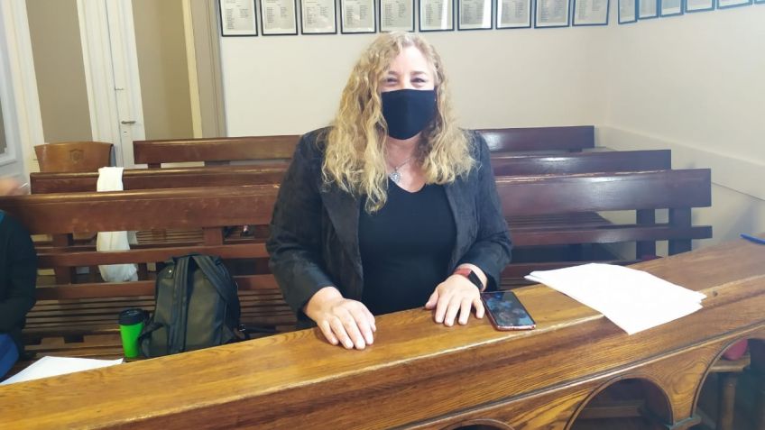 "El Estado Municipal debiera cerrar todo por diez días, salvo lo estrictamente esencial"	