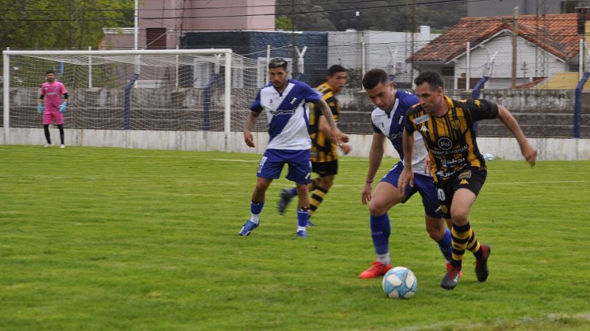 Santamarina y Alvarado se midieron en el Estadio San Martín