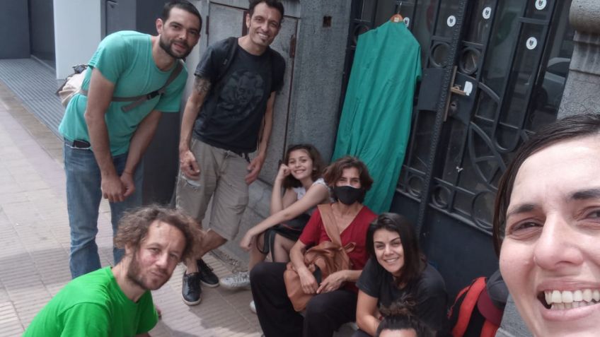 Se realizó una "Suelta Teatral" pidiendo la apertura de las salas