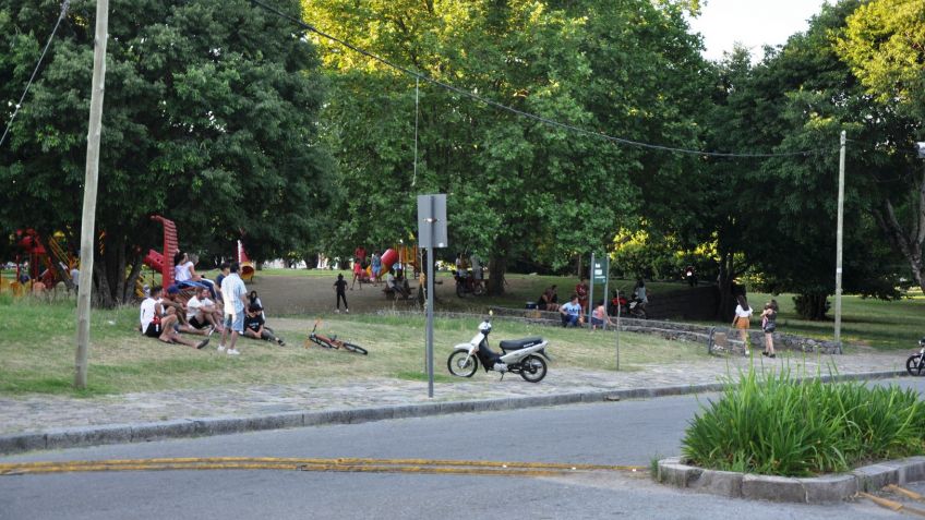 A pesar de las restricciones, muchos tandilenses salieron a pasear