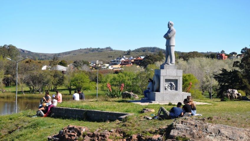 El 2021 tendrá tres "feriados puente"