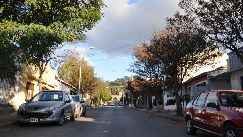 Martes con cielo algo nublado