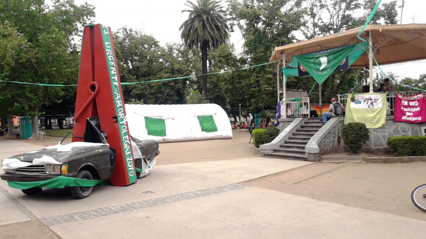 En Tandil también hay vigilia esperando la legalización del aborto