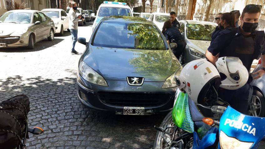Violó una restricción de acercamiento y terminó en una persecución policial