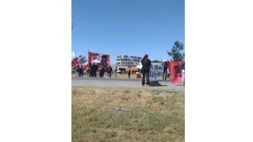 La agrupación de Altamirano comenzó el corte de Ruta en la 226