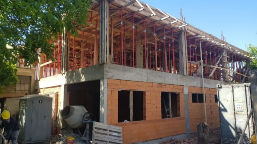 Avanzan las obras en distintos establecimientos educacionales