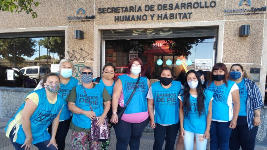 "Veníamos con mucha ilusión, y la respuesta fría de la secretaria nos produjo una profunda desazón"