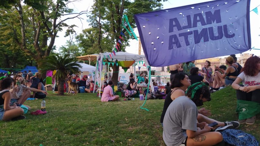 En Tandil también hay vigilia esperando la ley de aborto