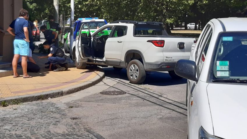 Choque sin consecuencias en la esquina de Constitución y 14 de Julio