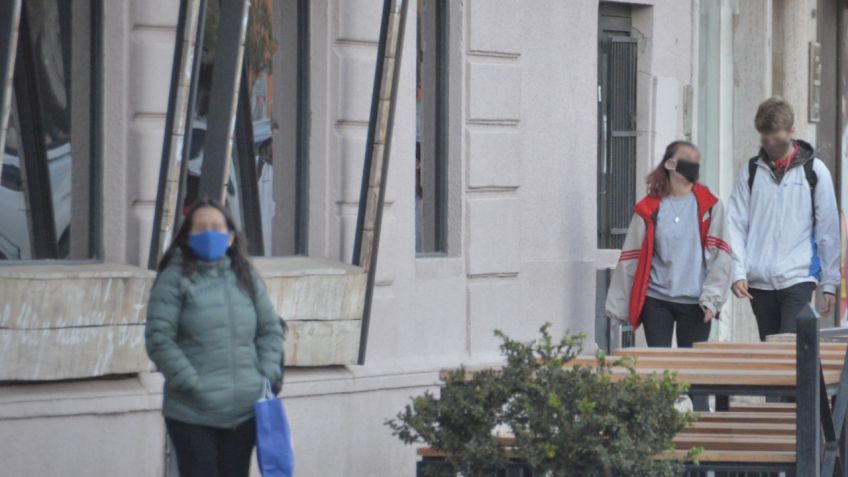 Tras cuatro semanas en aumento, bajaron los casos de Covid-19 en la Provincia