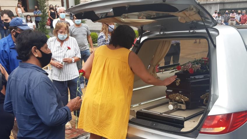 Emotiva despedida a Miguel Rouaux
