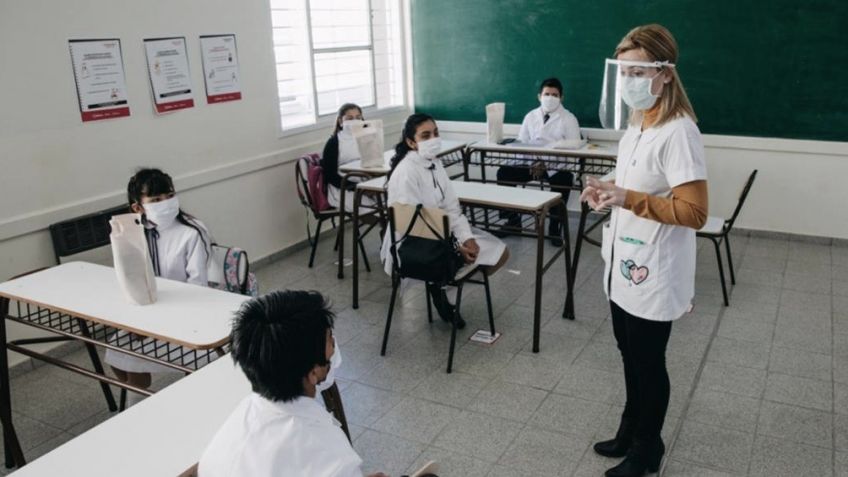 El Gobierno oficializó la extensión del Dispo y priorizó el retorno a clases presenciales