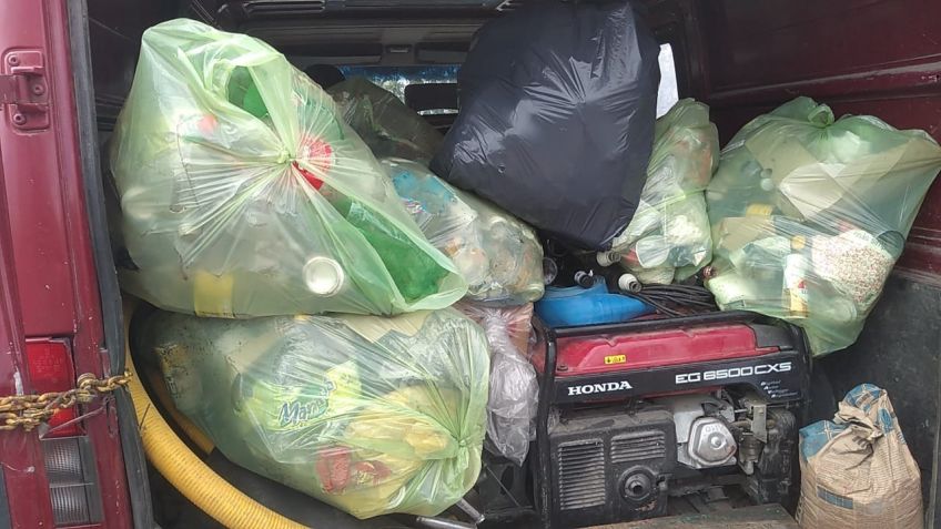 Luego de aparecer llenos de basura, limpiaron el Paseo de los Pioneros y otros espacios públicos