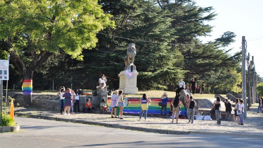 Se realizó un banderazo por el Cupo y la Inclusión Laboral Travesti trans
