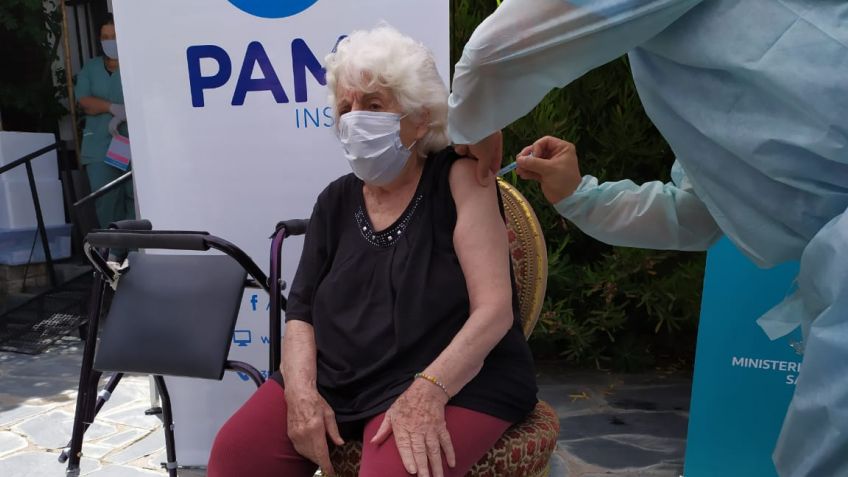 Facundo Llano: "Es especial poder empezar a vacunar en Residencias Geriátricas"