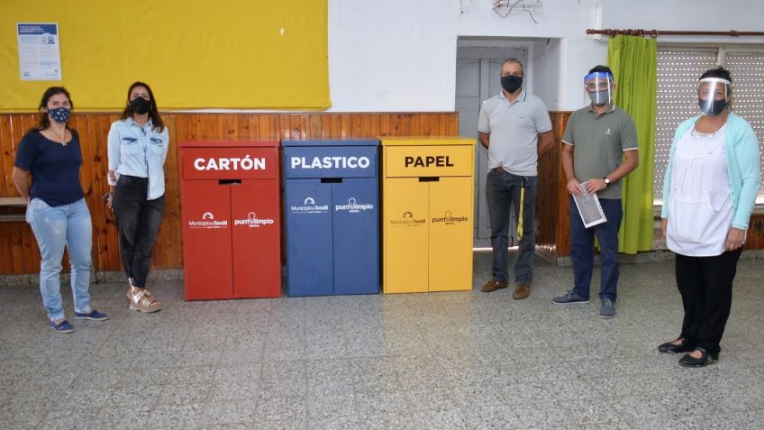 En varias escuelas de la ciudad fueron instalados Puntos Limpios