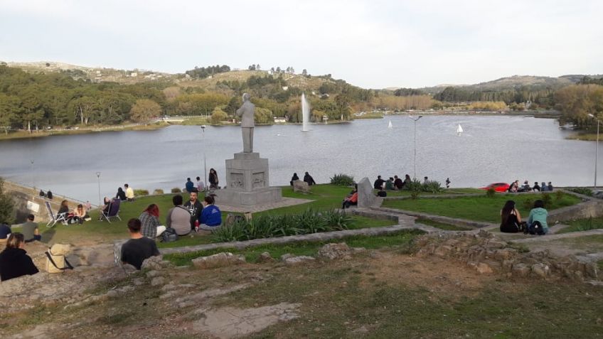 Cientos de tandilenses disfrutaron el feriado al aire libre