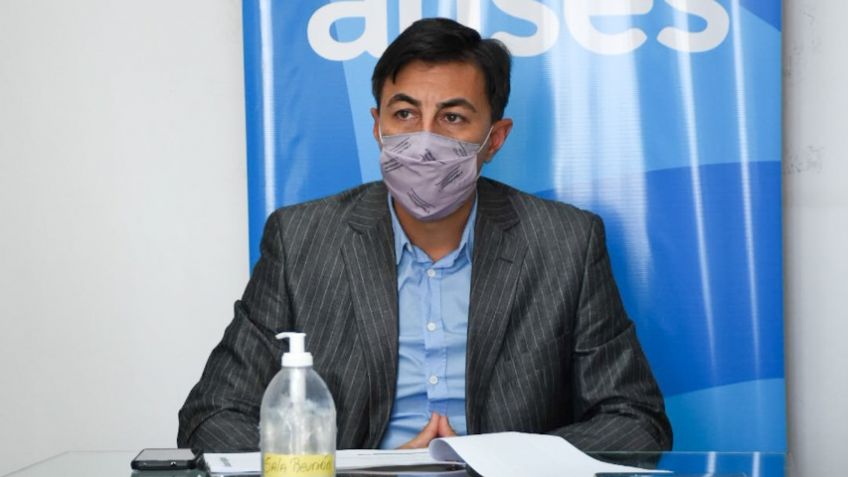 Méndez: "Es una infamia afirmar que el gobierno no busca cuidar la vida de sus compatriotas"