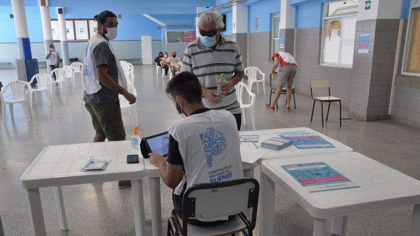 Las medidas de aislamiento no detienen el plan de vacunación
