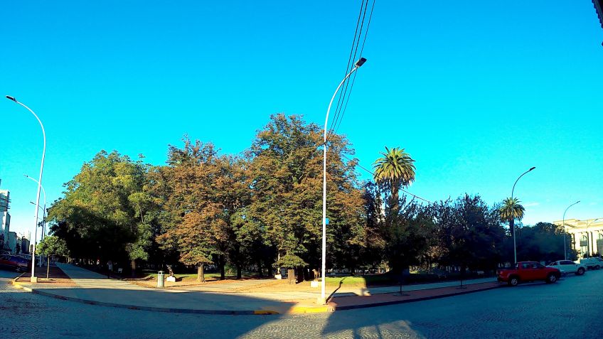 Lunes con vientos con ráfagas y cielo despejado
