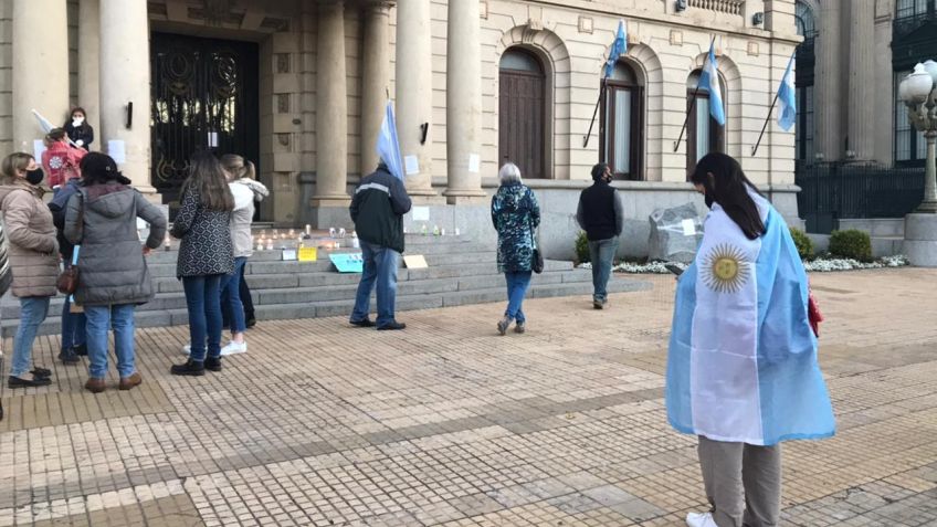 Padres y chicos volvieron a pedir por las clases presenciales