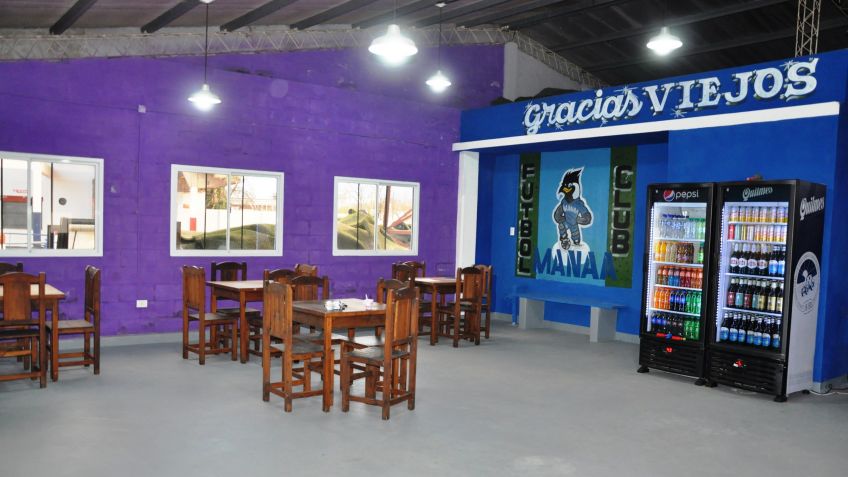Se renovó completamente la cancha de césped sintético de Ferro