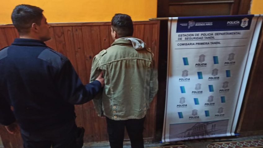 Dos aprehendidos tras robar una moto de un complejo de departamentos