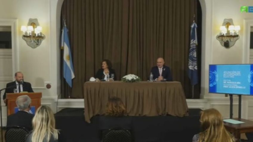 Marcelo Aba y Alicia Spinello asumieron al frente de la UNICEN