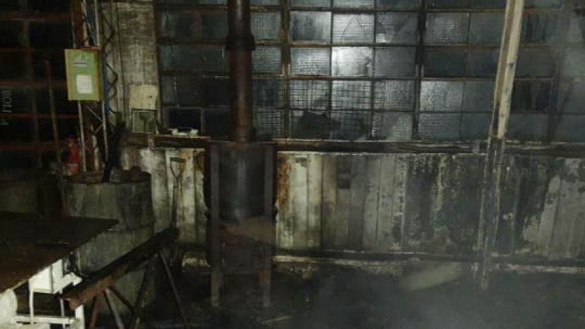 El incendió de un galpón causó alarma en un barrio de la ciudad