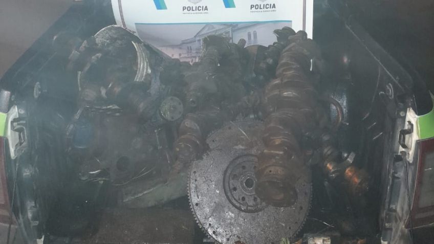 Capturan a dos hombres y un menor robando una fábrica de fundición