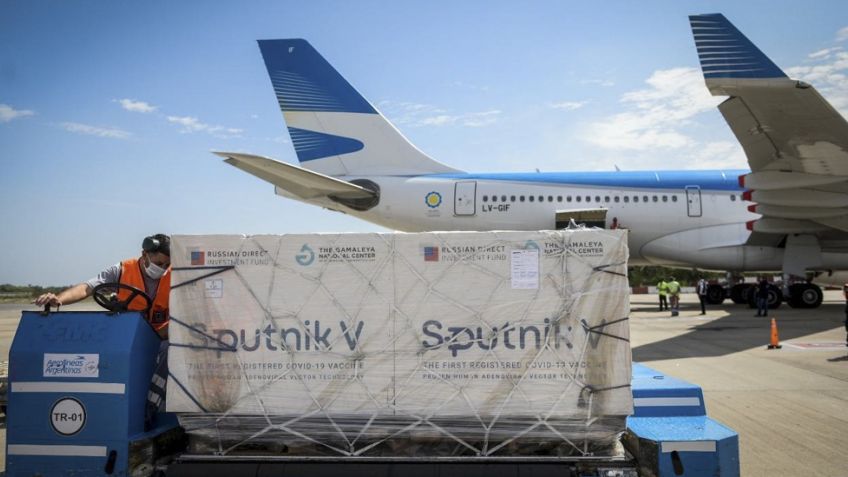 Llegaron al país otras 550 mil vacunas Sputnik V del segundo componente