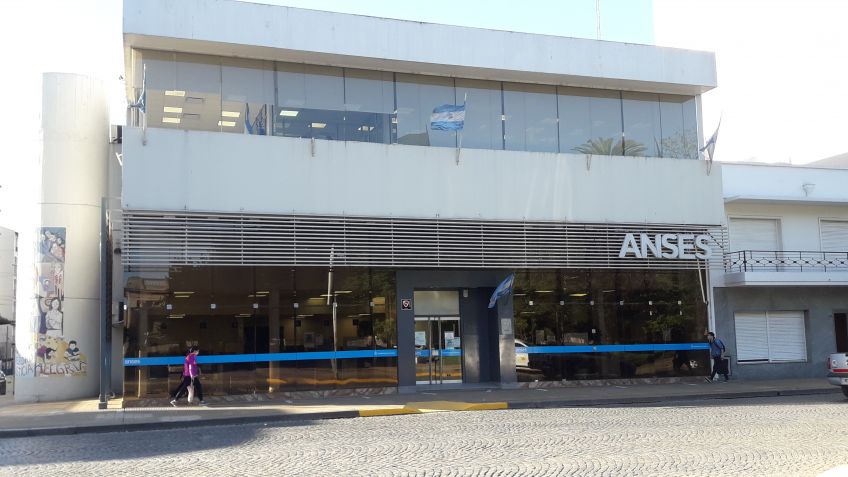 La ANSES adelantó el pago del complemento de 7000 pesos de la AUH