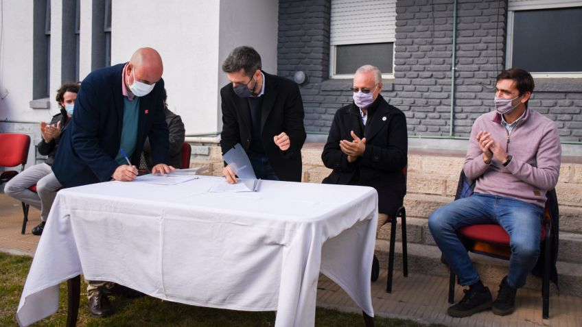 Iparraguirre y Gollán anunciaron la construcción de la Escuela de Enfermería