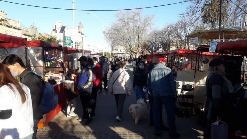 Se realiza el Encuentro de Artesanos en la Plaza Independencia
