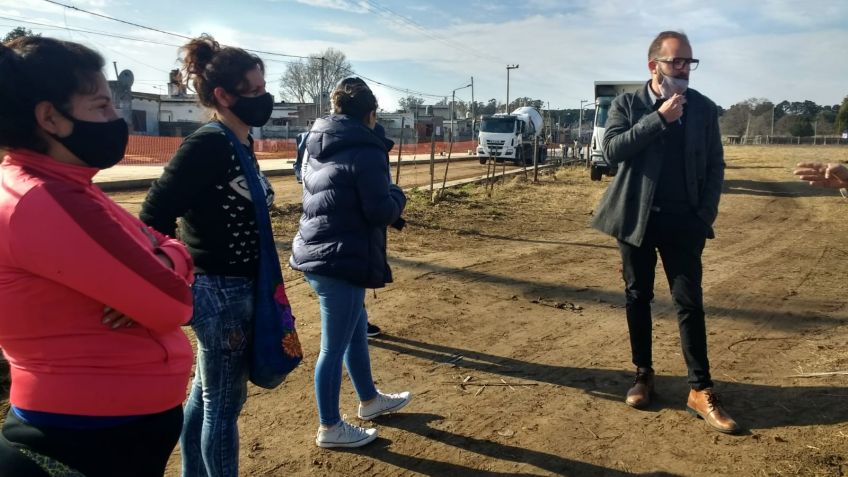 Vecinos y autoridades acordaron como llevar agua a un sector de La Movediza