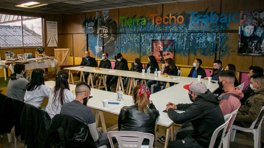 Nicolás Carrillo entregó herramientas a la primera cooperativa de liberados en Tandil