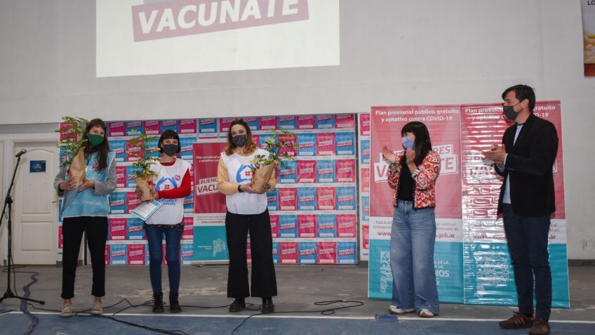 Se realizó un acto homenaje a los trabajadores de las postas vacunatorias contra el COVID-19